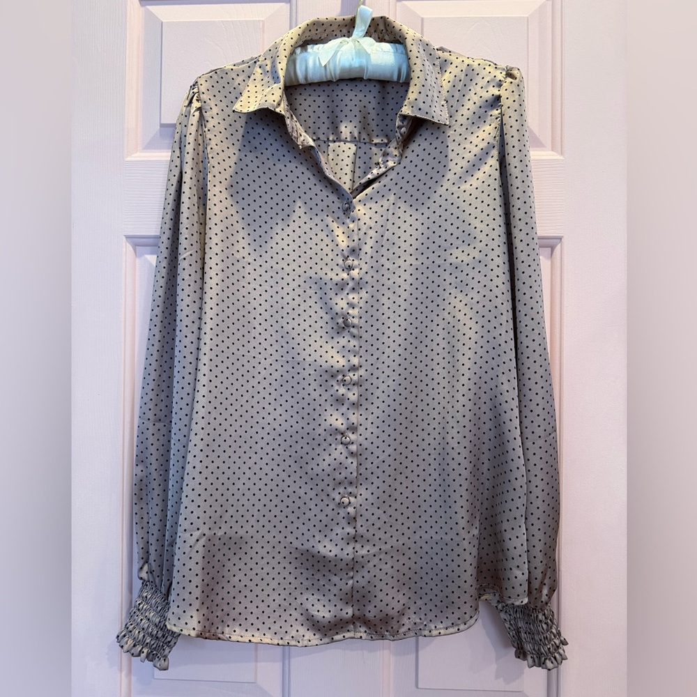 💗Tamara H Polka Dot Blouse button up long sleeves sz med EUC pink/tan metallic